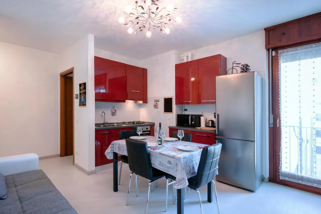 Design House 15Min To City - Wifi & Free Parking contacts