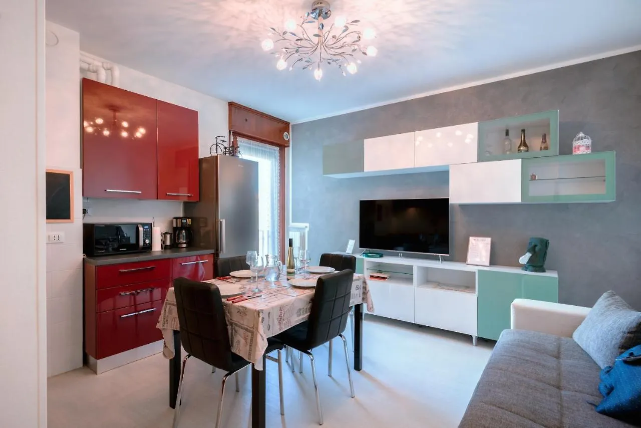 Design House 15Min To City - Wifi & Free Parking Apartment Verona